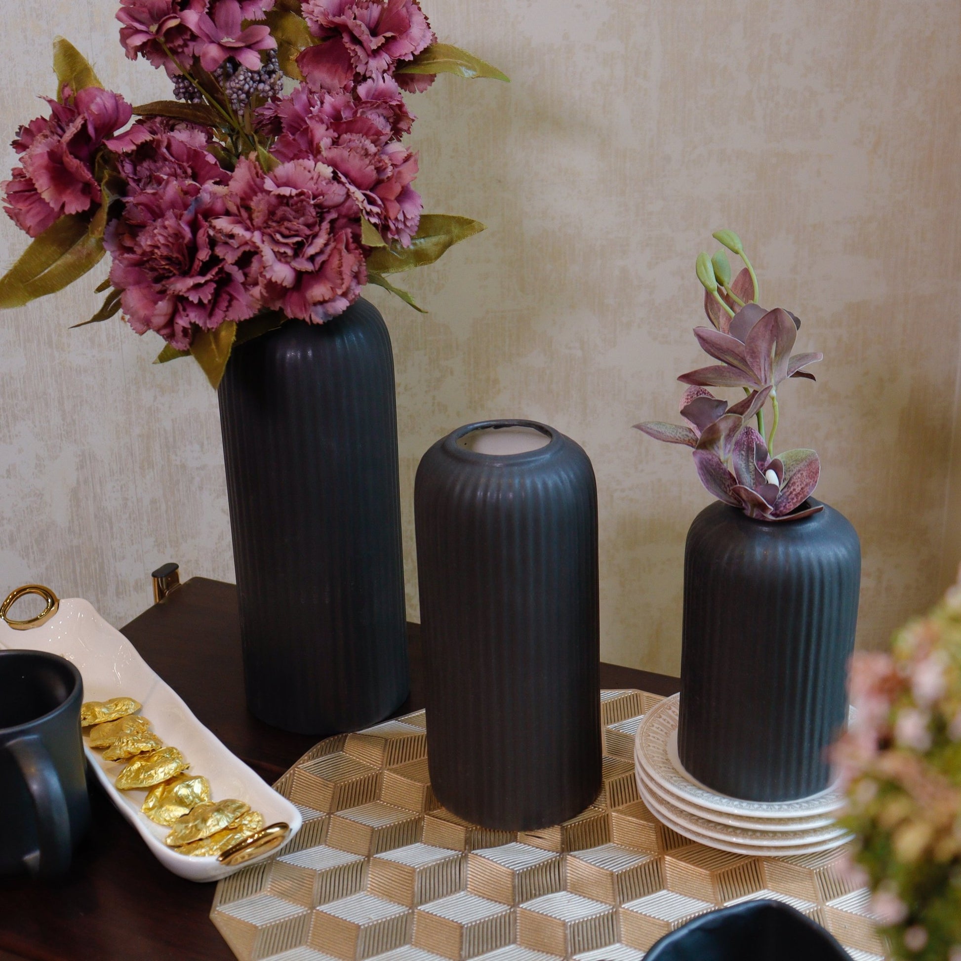 The Luxe : Noir Flower Vase Trio - Ceramic She Wrote