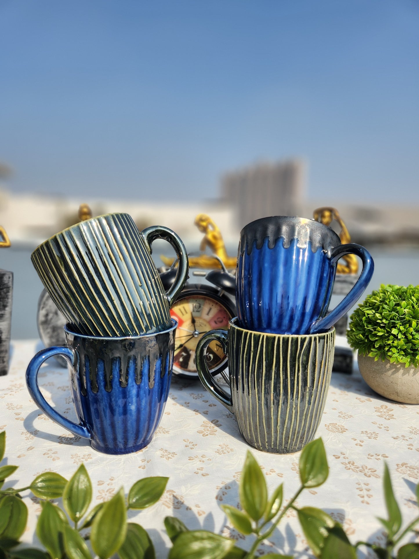 Handmade set of 4 Coffee Mugs with Snack Serving Platter